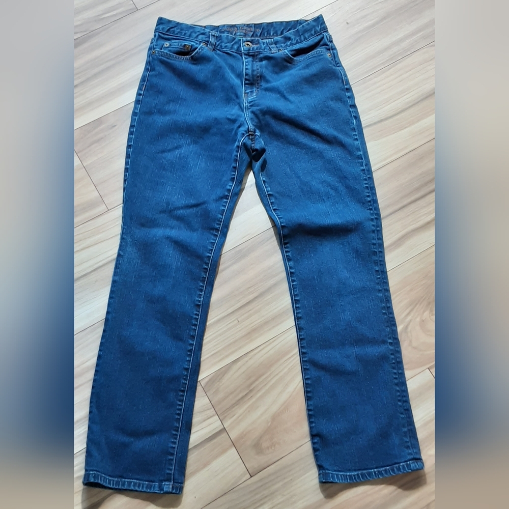 Lauren Jeans Co Premium Classic Blue Straight Leg Denim Jeans. Size 6.